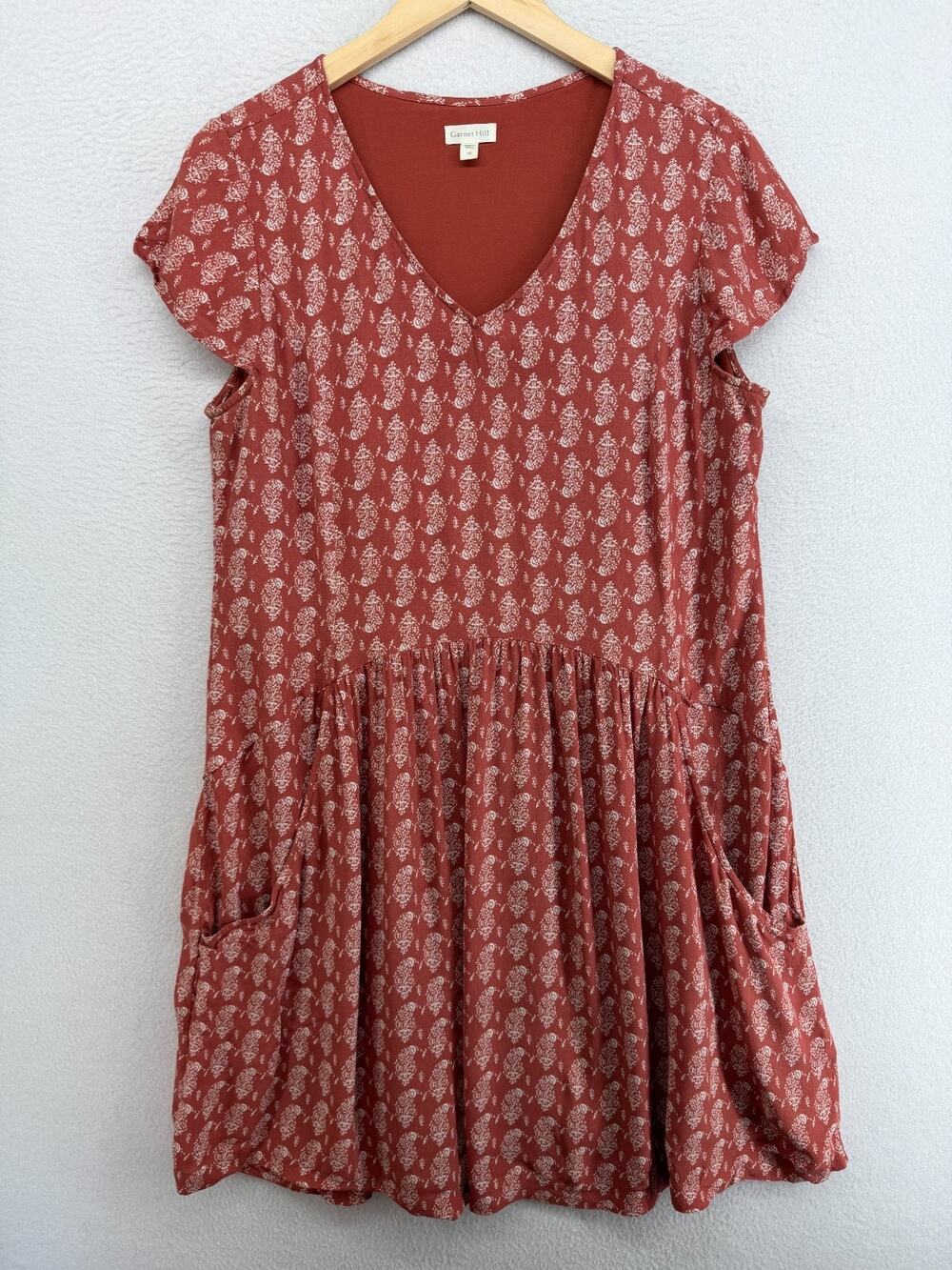 GARNET HILL Dress 10 Summer Day Paisley A-Line Cap Sleeve Viscose Crepe Red